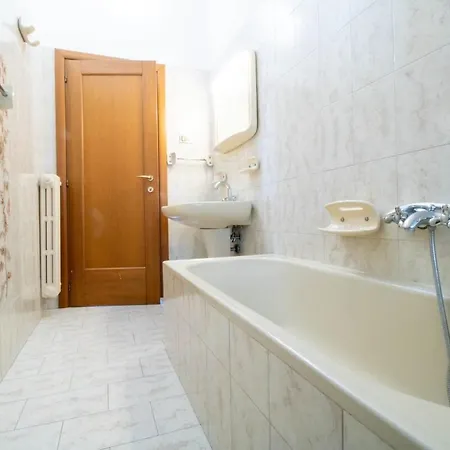 Apartment A Due Passi Dal Mare - Wifi Ac Corte Privata