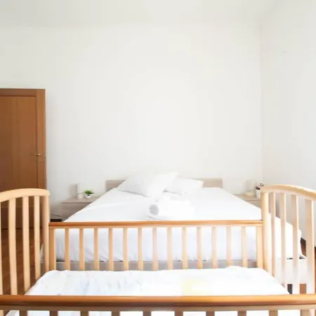 Apartment A Due Passi Dal Mare - Wifi Ac Corte Privata *